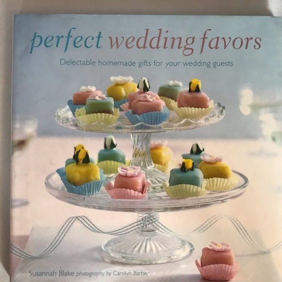 Perfect Wedding Favors Book *EUC* - Picture 2 of 3